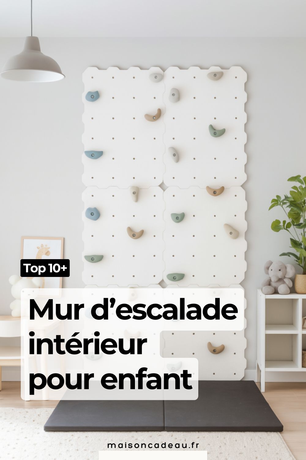 Mur d'escalade intérieur enfant : le guide 2026