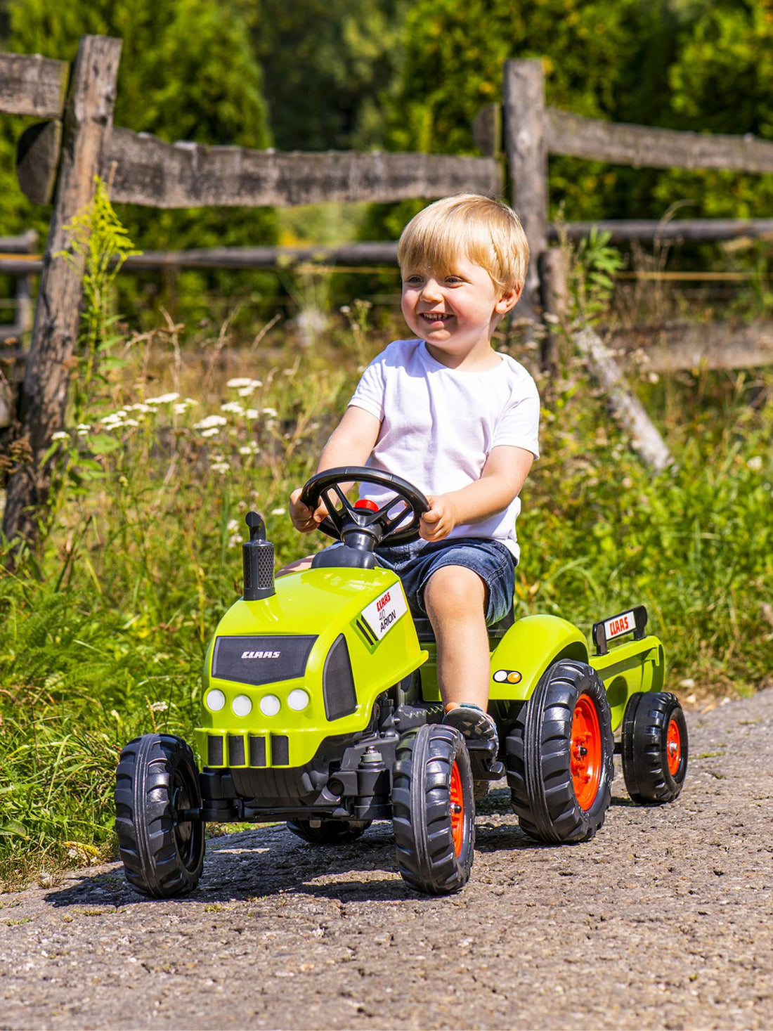 Meilleur tracteur à pédales enfant : le guide complet + sélection