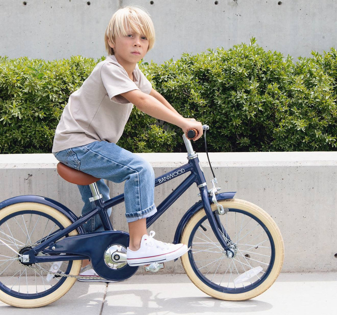 Vélo enfant : guide des tailles (12, 14, 16 pouces) + sélection
