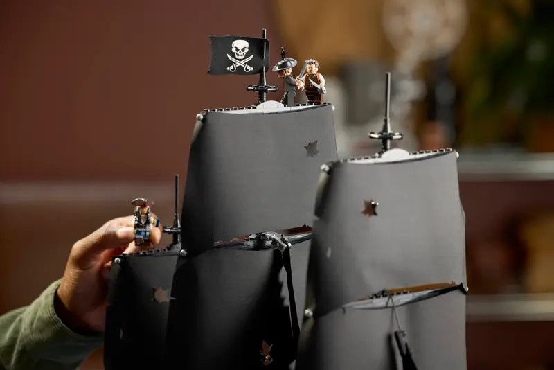 Le bateau pirate du capitaine Jack Sparrow - Lego