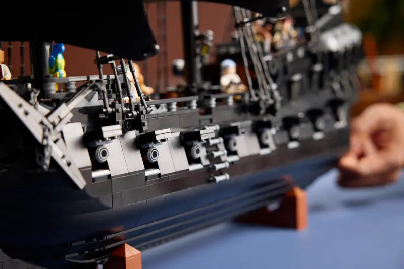 Le bateau pirate du capitaine Jack Sparrow - Lego