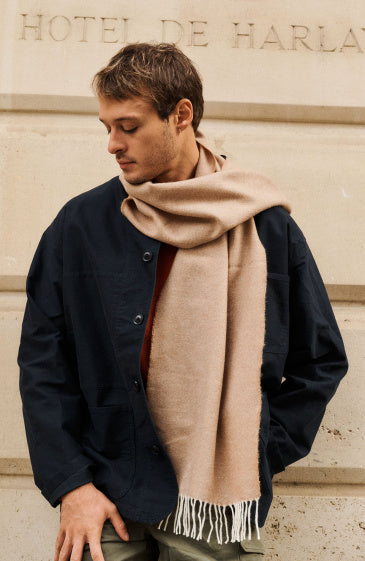 Écharpe à chevrons en laine mérinos – Élégante, chaude et intemporelle