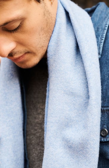 Écharpe à chevrons en laine mérinos – Élégante, chaude et intemporelle