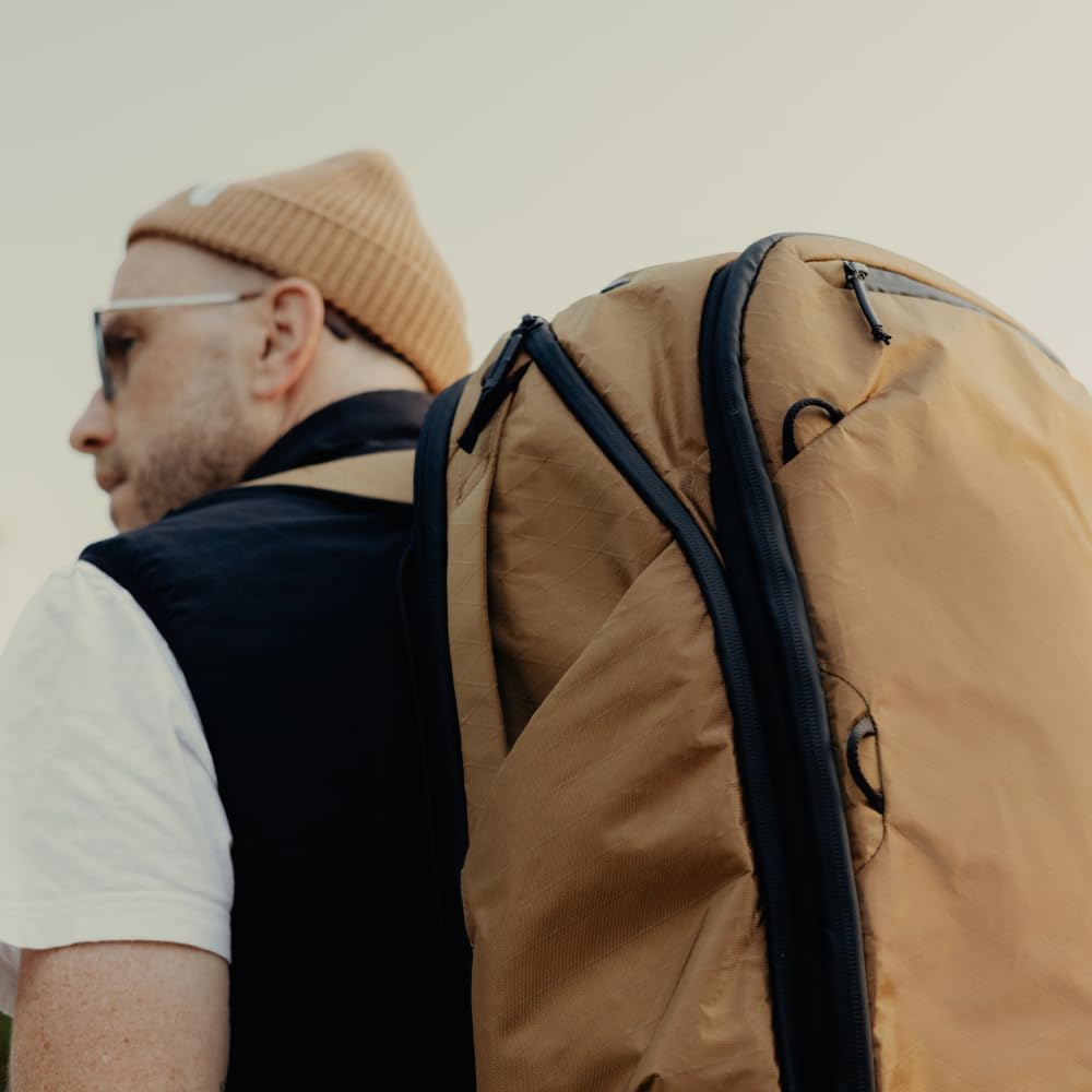 Peak Design Travel Backpack 45L Coyote : le sac premium modulable Peak Design