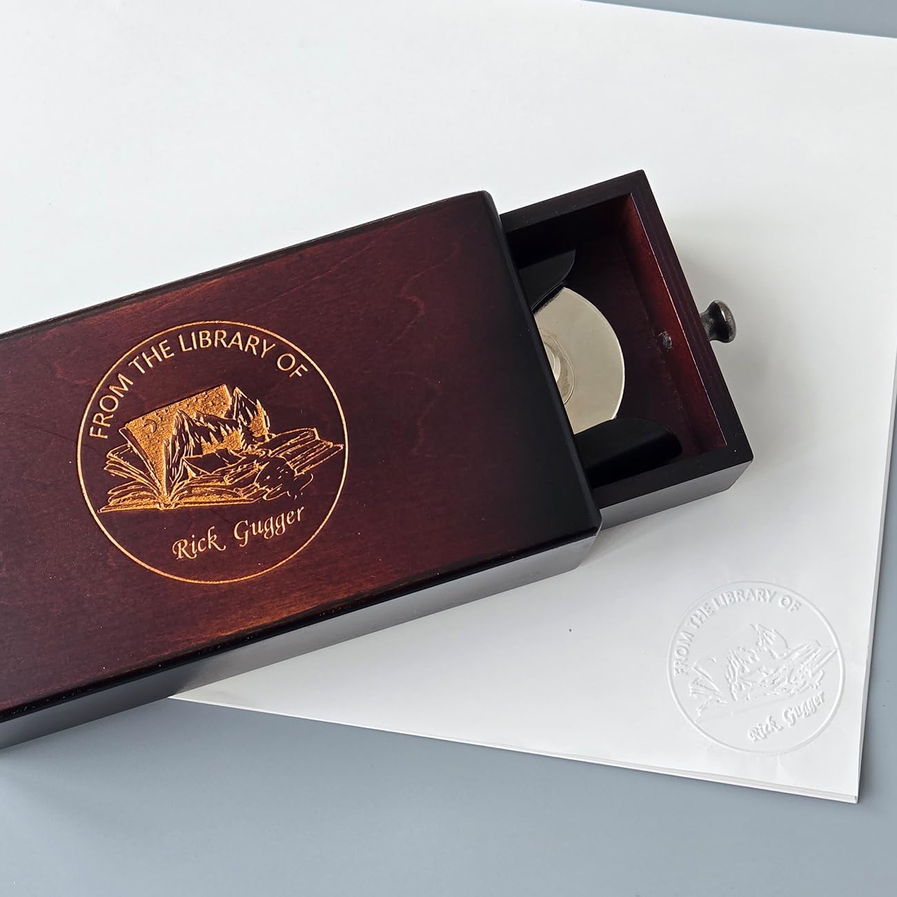 Embosseur Ex Libris personnalisé pour les amoureux des livres