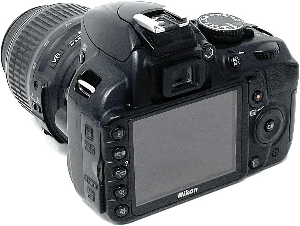 Appareil photo numérique Reflex Nikon D3100 + Objectif 18-55 mm VR