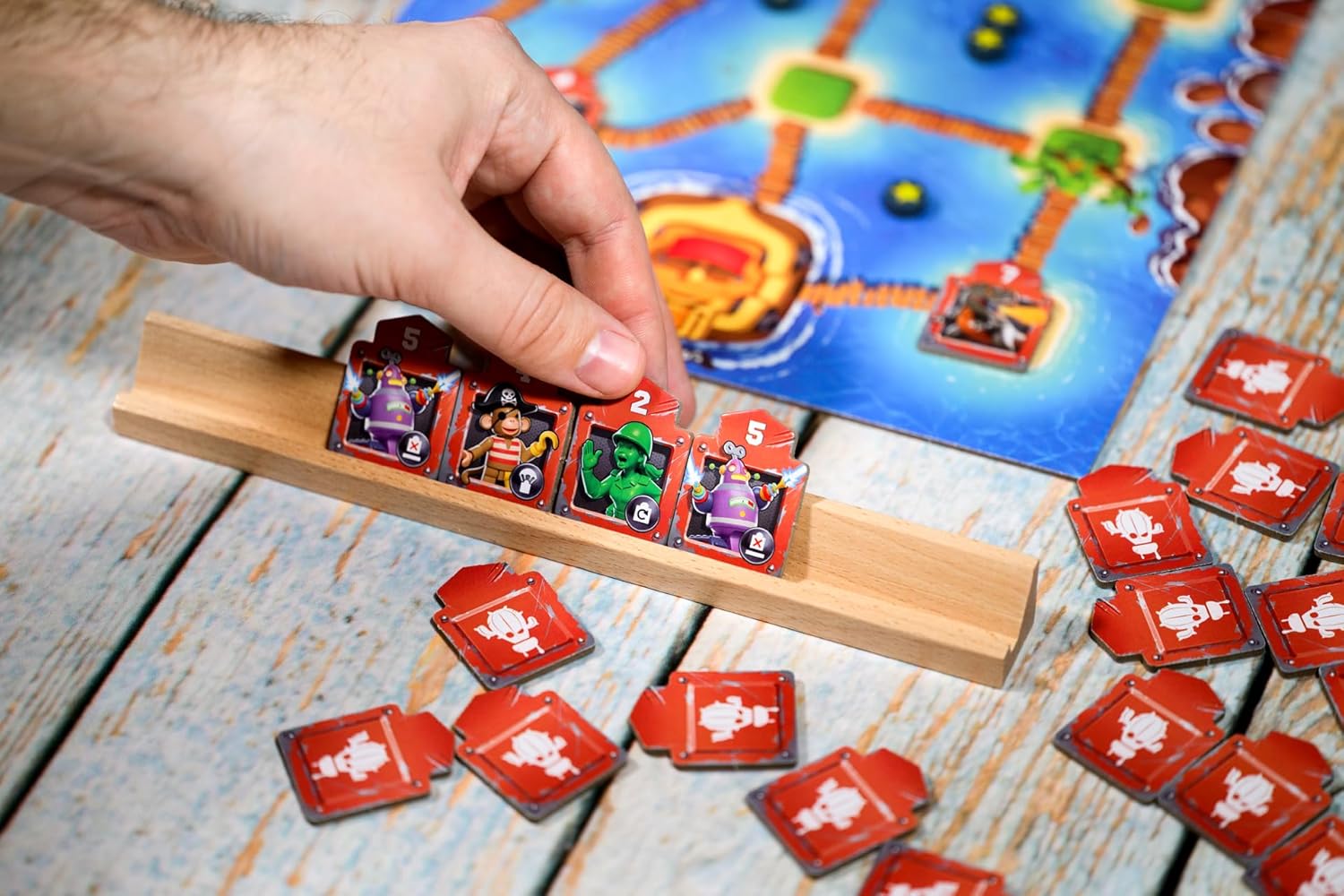 Toy Battle - Jeu de Stratégie As d’Or 2026 - Jeu de Société pour 2 Joueurs dès 8 ans Asmodee
