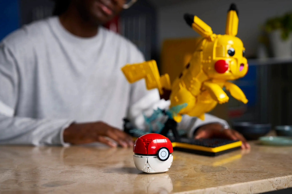 LEGO Pokémon Pikachu et Poké Ball