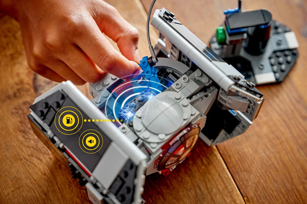 SMART Play : le TIE Fighter de Dark Vador – LEGO Star Wars #75421