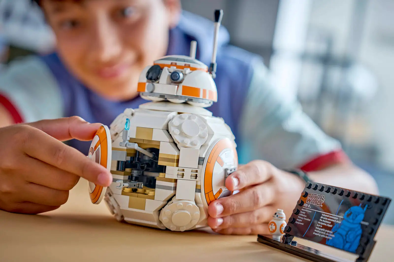 Droïde astromécano BB-8 LEGO Star Wars 75452 – Le droïde le plus mignon de la galaxie