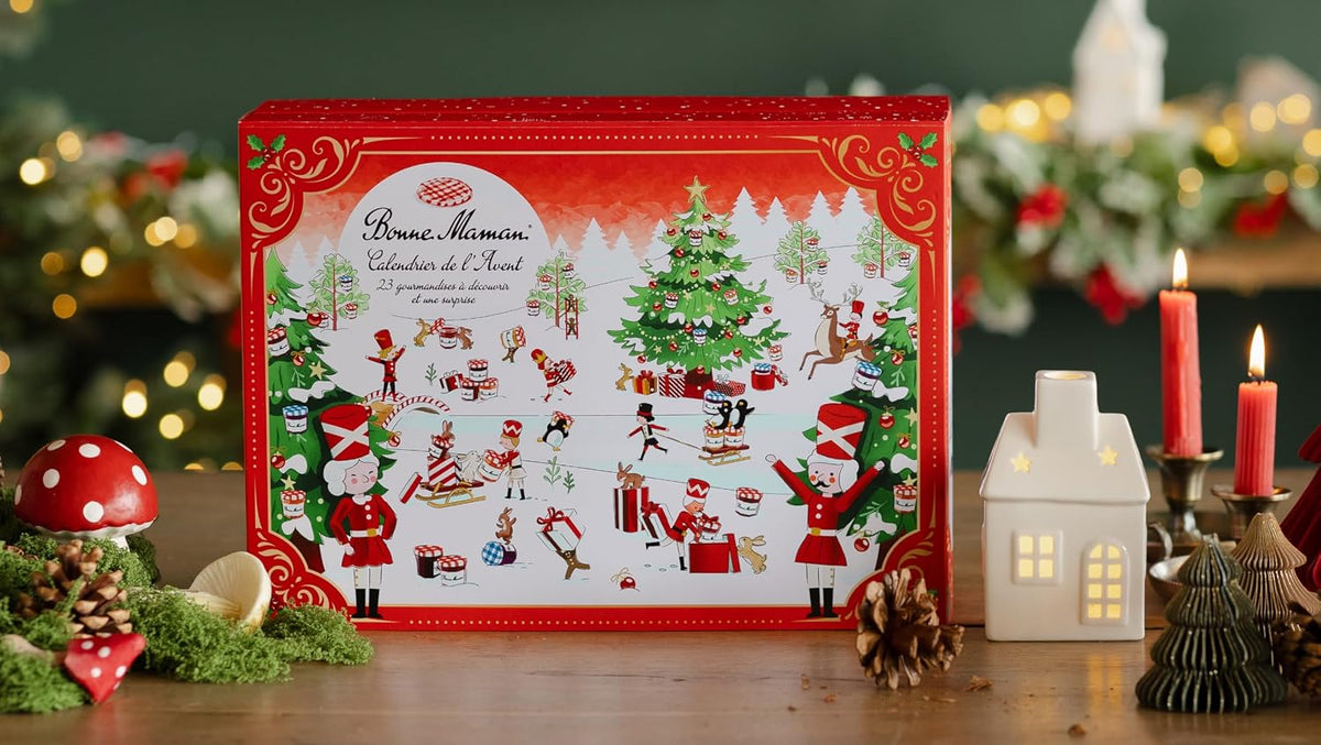 Calendrier de l’Avent Bonne Maman Forêt enchantée sur une table de Noël