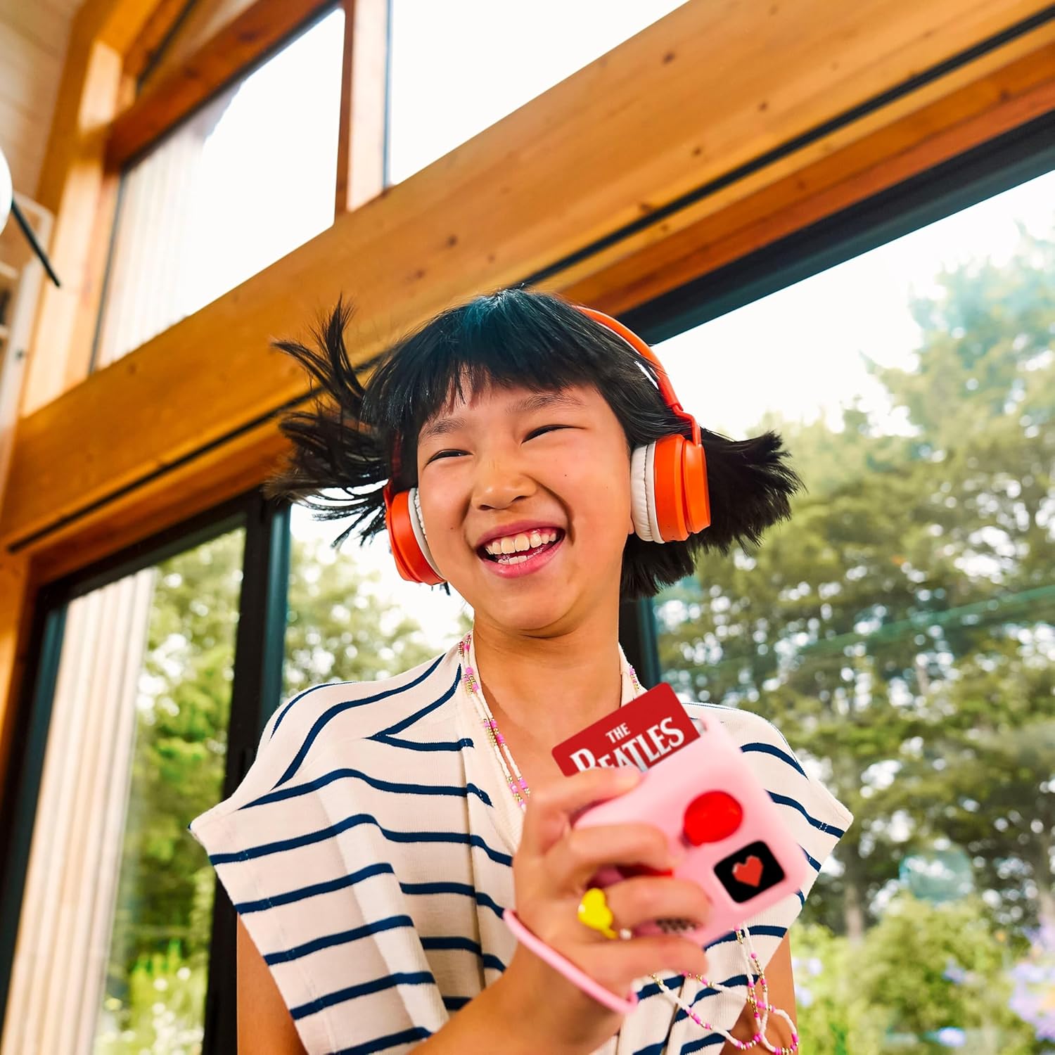 Boîte à histoires Yoto Mini + Pack La Petite Bibliothèque des Émotions – Yoto