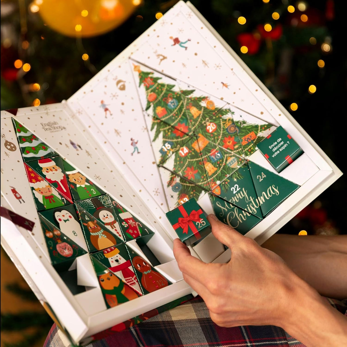 Ouverture d'une case du calendrier English Tea Shop