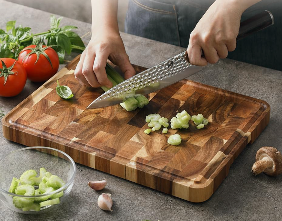 Planche à découper en bois d’acacia