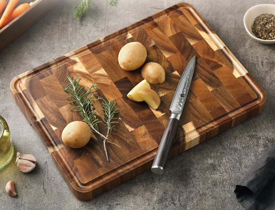 Planche à découper en bois d’acacia