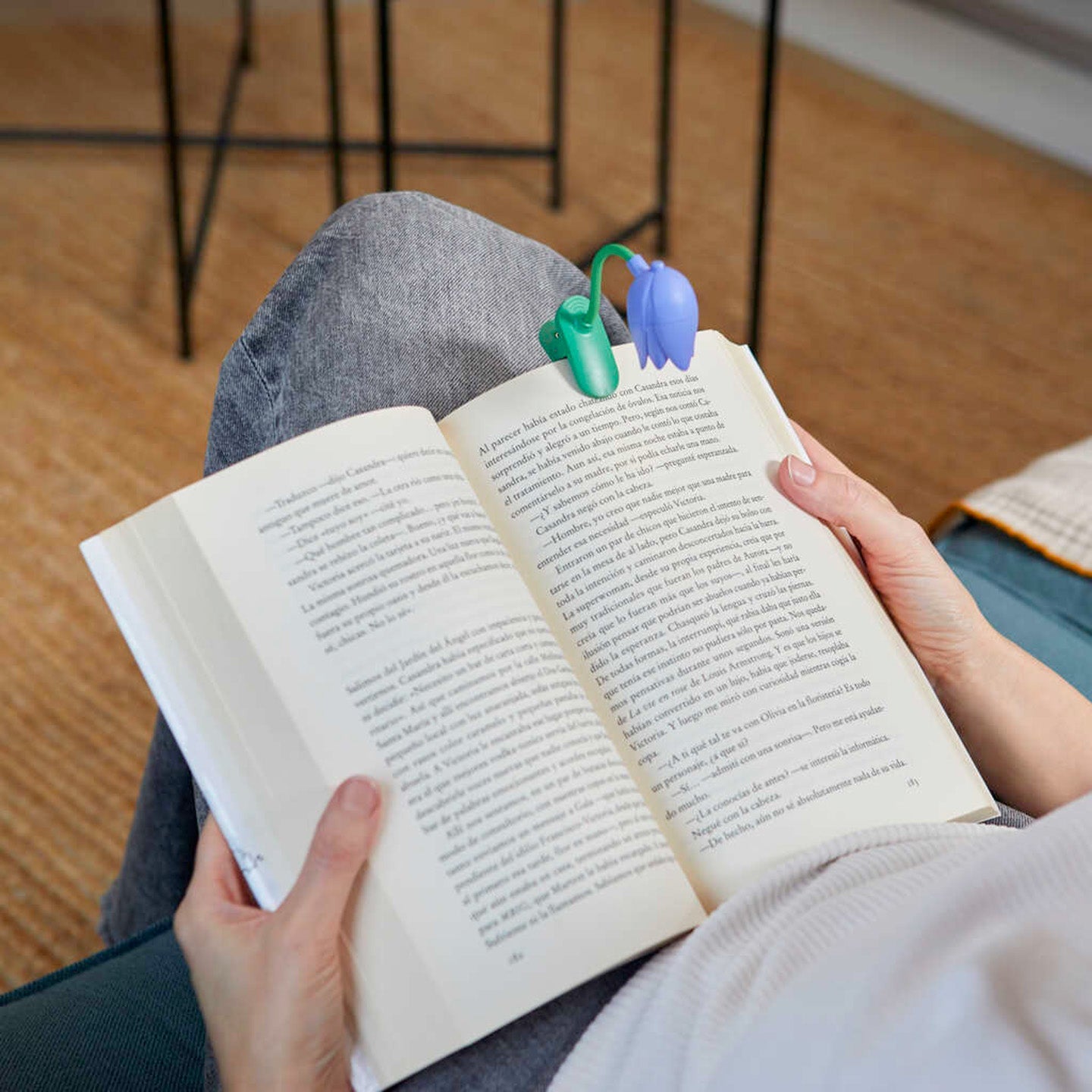 Lampe de lecture en forme de tulipe