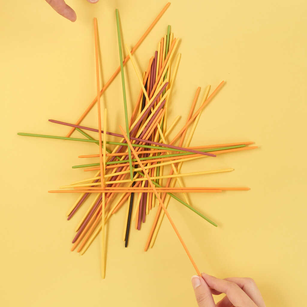 Mikado pasta en bambou présenté sur fond neutre