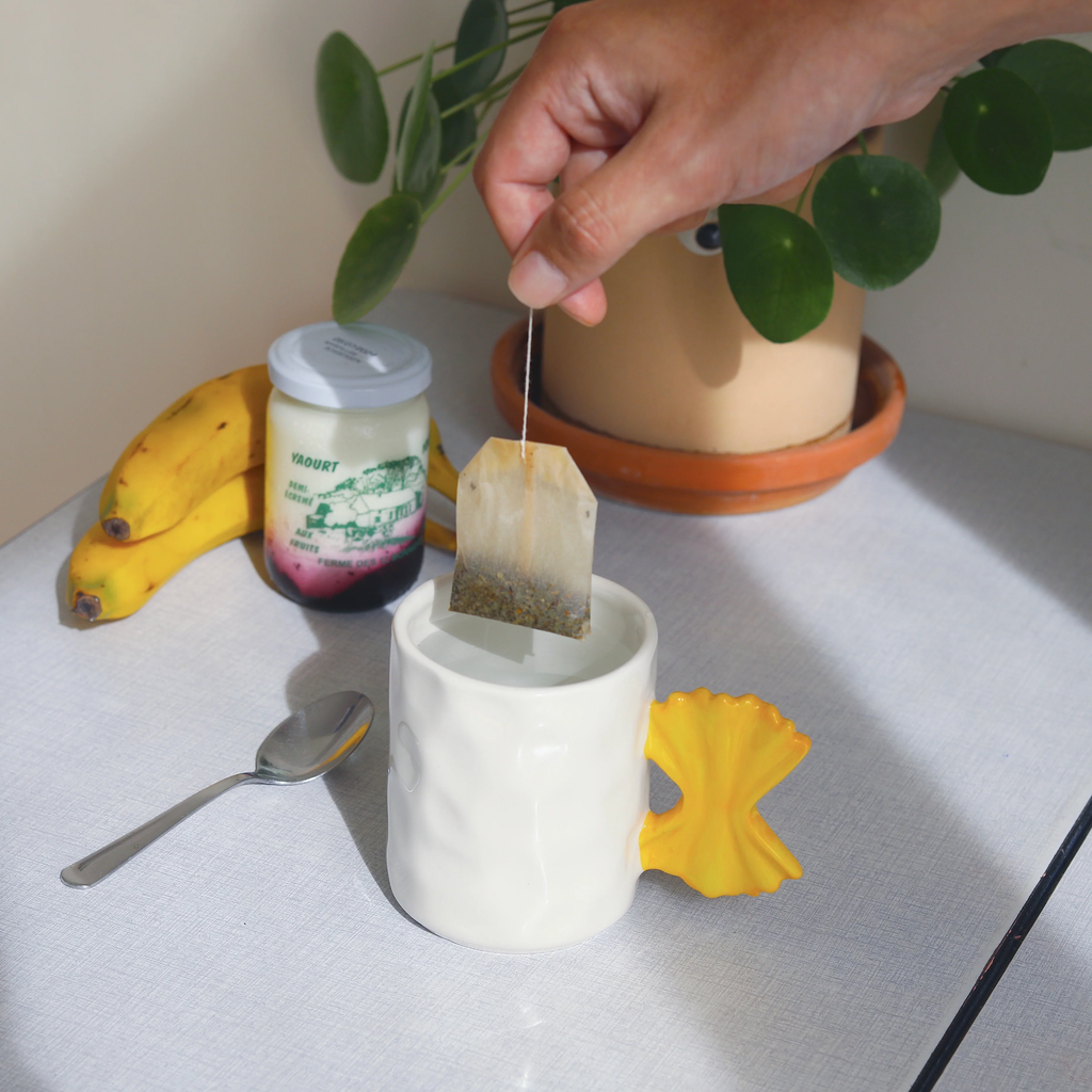 Mug avec anse en forme de pâte farfalle, design trattoria