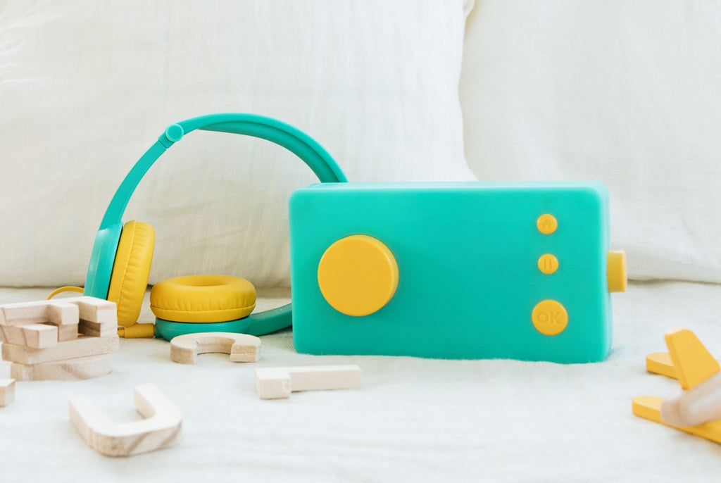 Boîte à histoires avec casque audio enfant Ma Fabrique à histoires verte et son casque