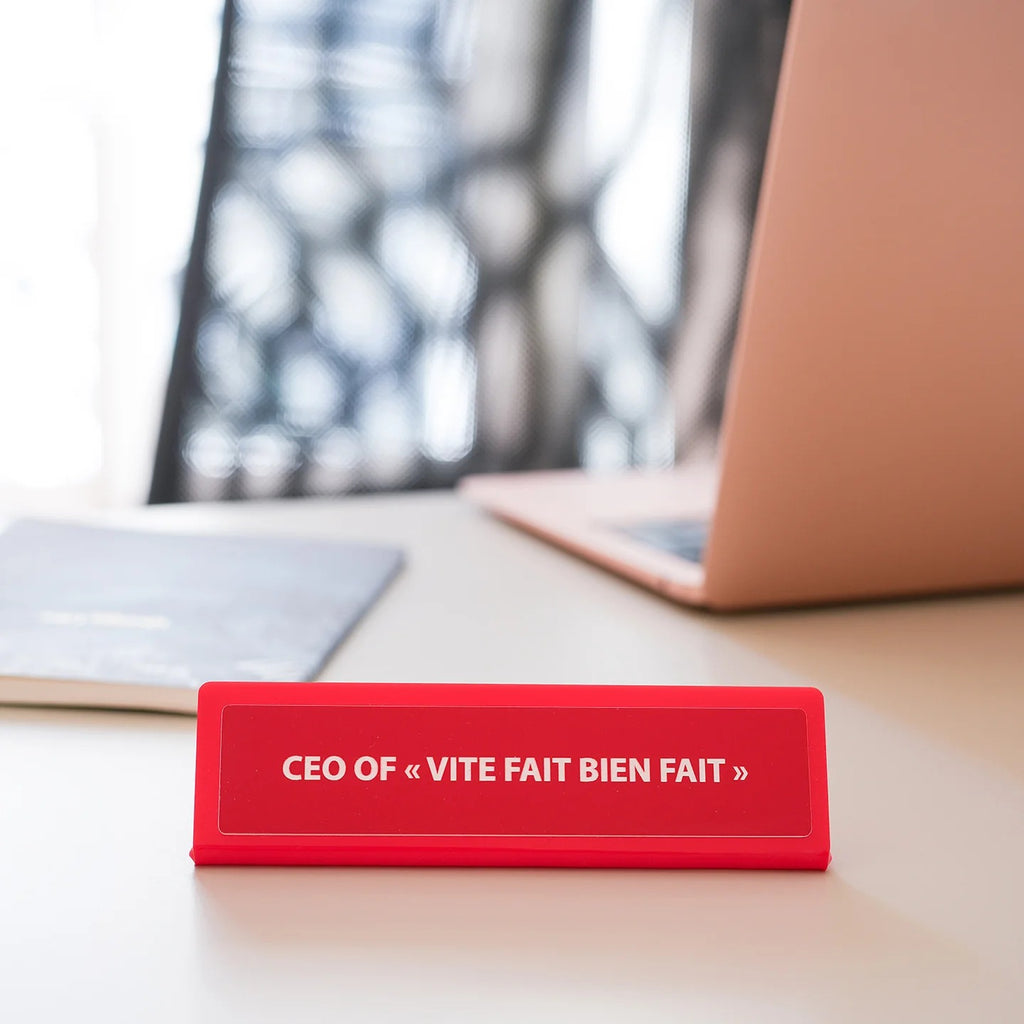 Plaque de bureau personnalisée message humour - Mieux que des fleurs
