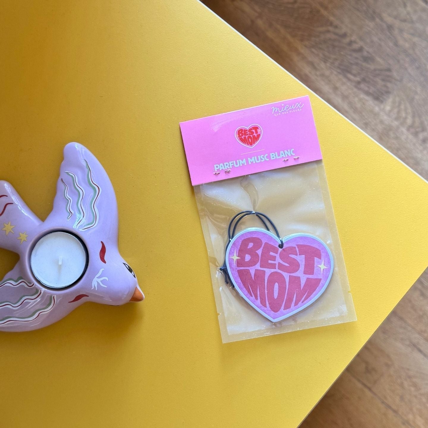 Détail du sent-bon Best Mom pour maman