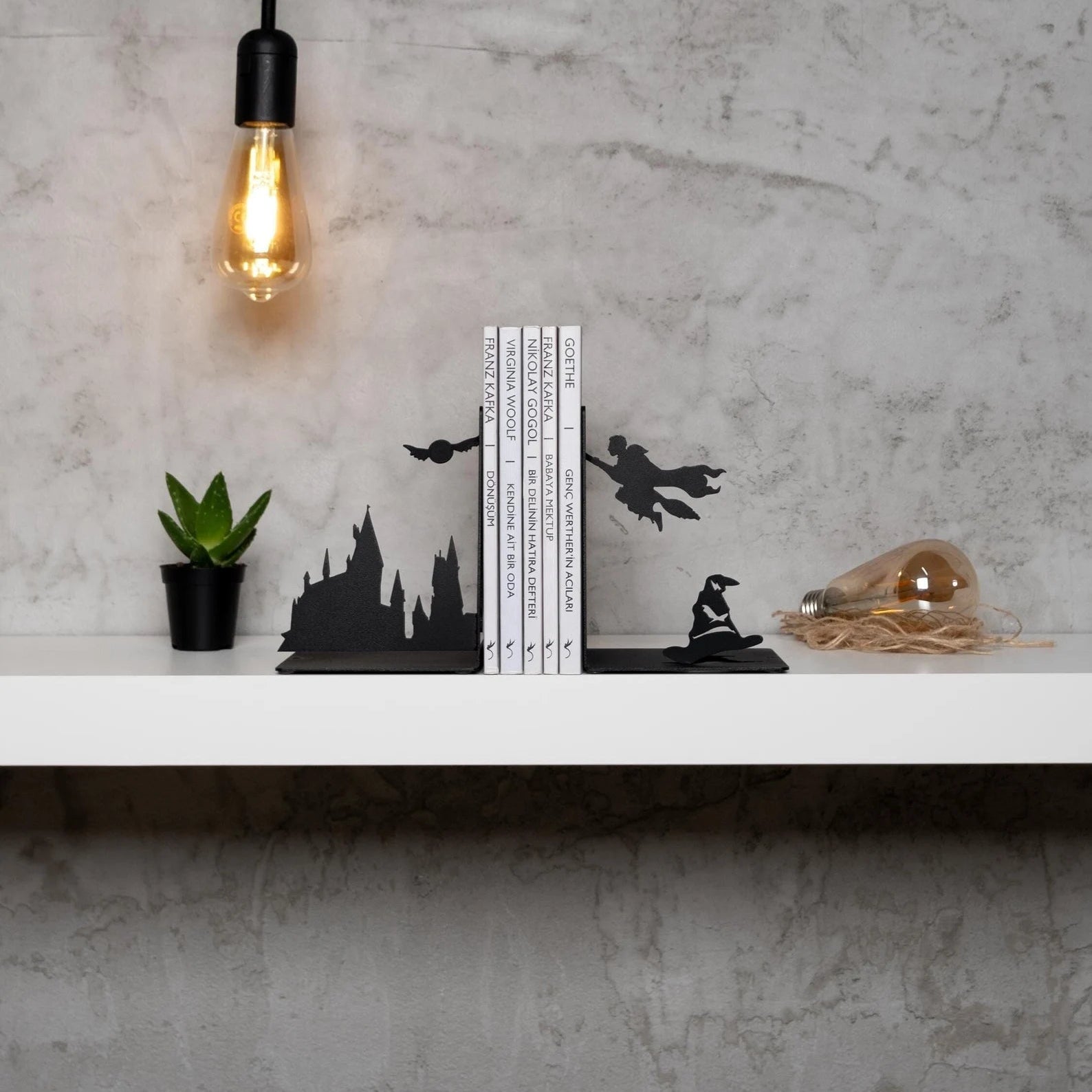 Serre-livres en métal sorcier