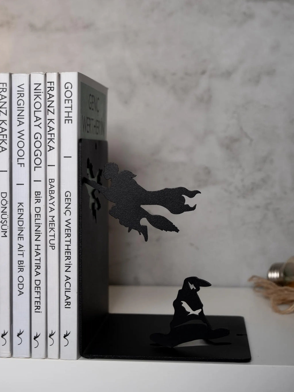 Serre-livres en métal sorcier