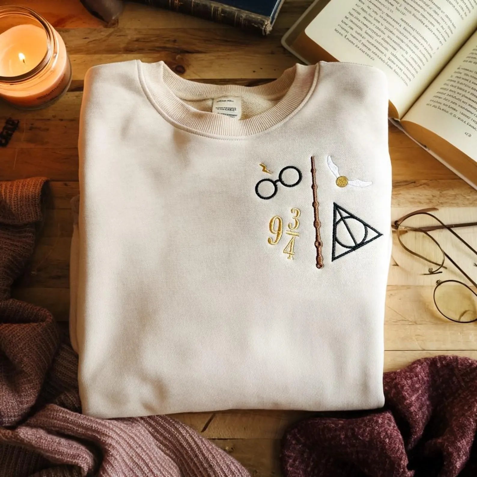 Sweat-shirt brodé Magic Wizard unisexe