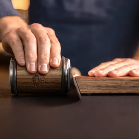 Aiguiseur de couteaux à deux angles