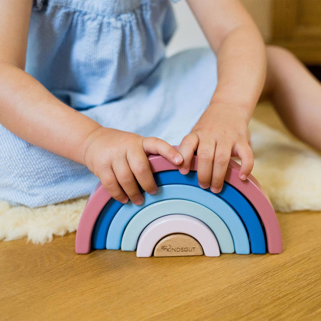 Arc-en-ciel en bois multicolore