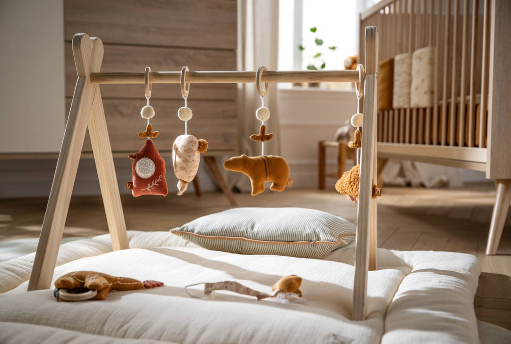 Arche d'éveil bois avec 4 jouets marron