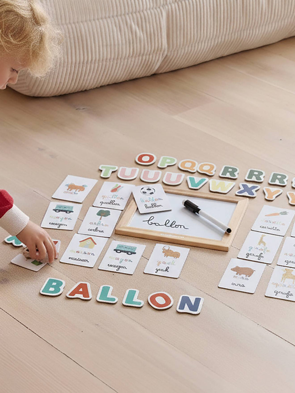 Ardoise d'apprentissage des lettres en bois FSC blanc