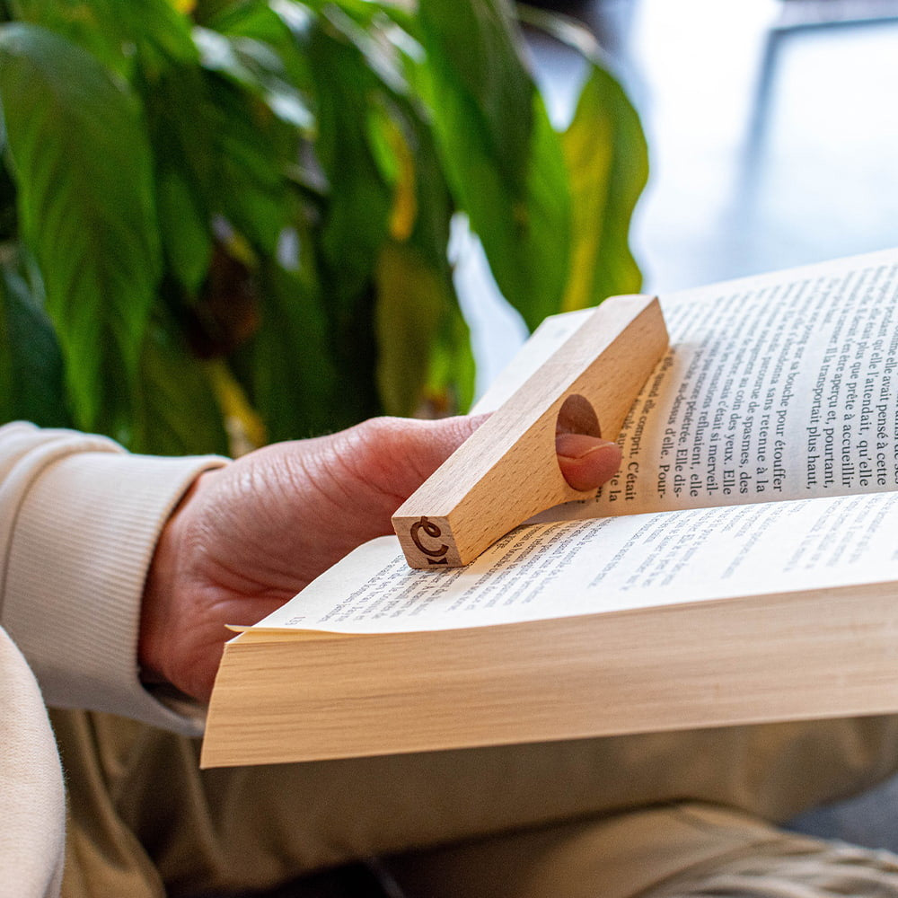 Bague de Lecture en Hêtre - Marque-Pages Personnalisé