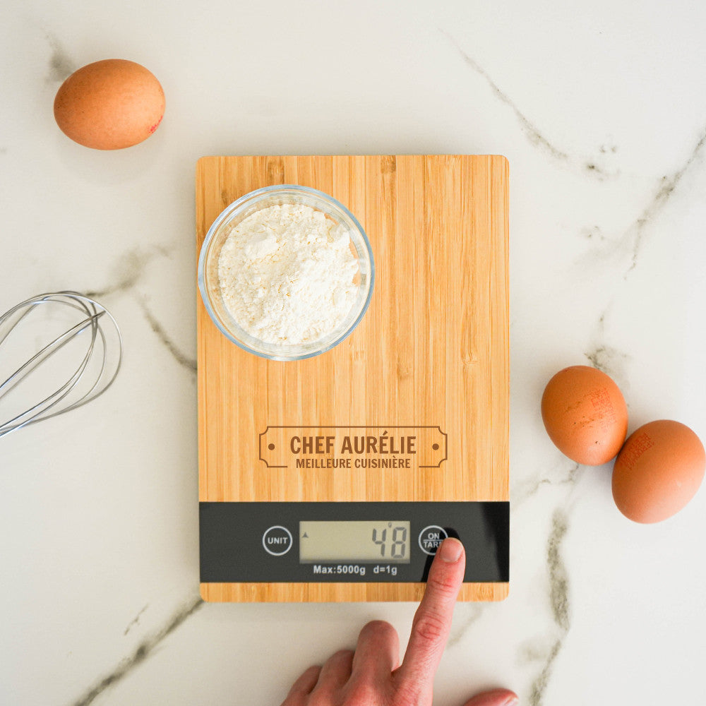 Balance de Cuisine et Planche à Découper Prénom à Personnaliser - Planche à Découper Personnalisée