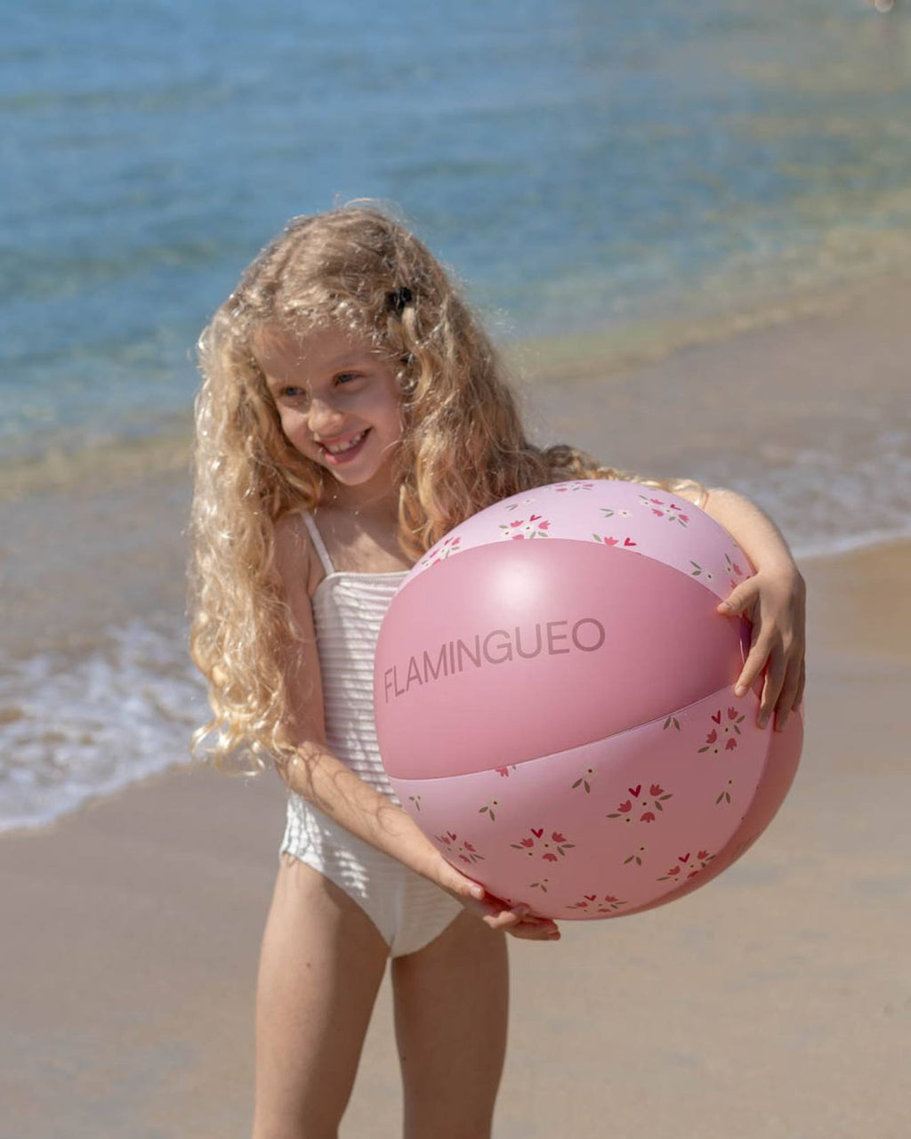 Balle gonflable enfant pour plage et piscine rose
