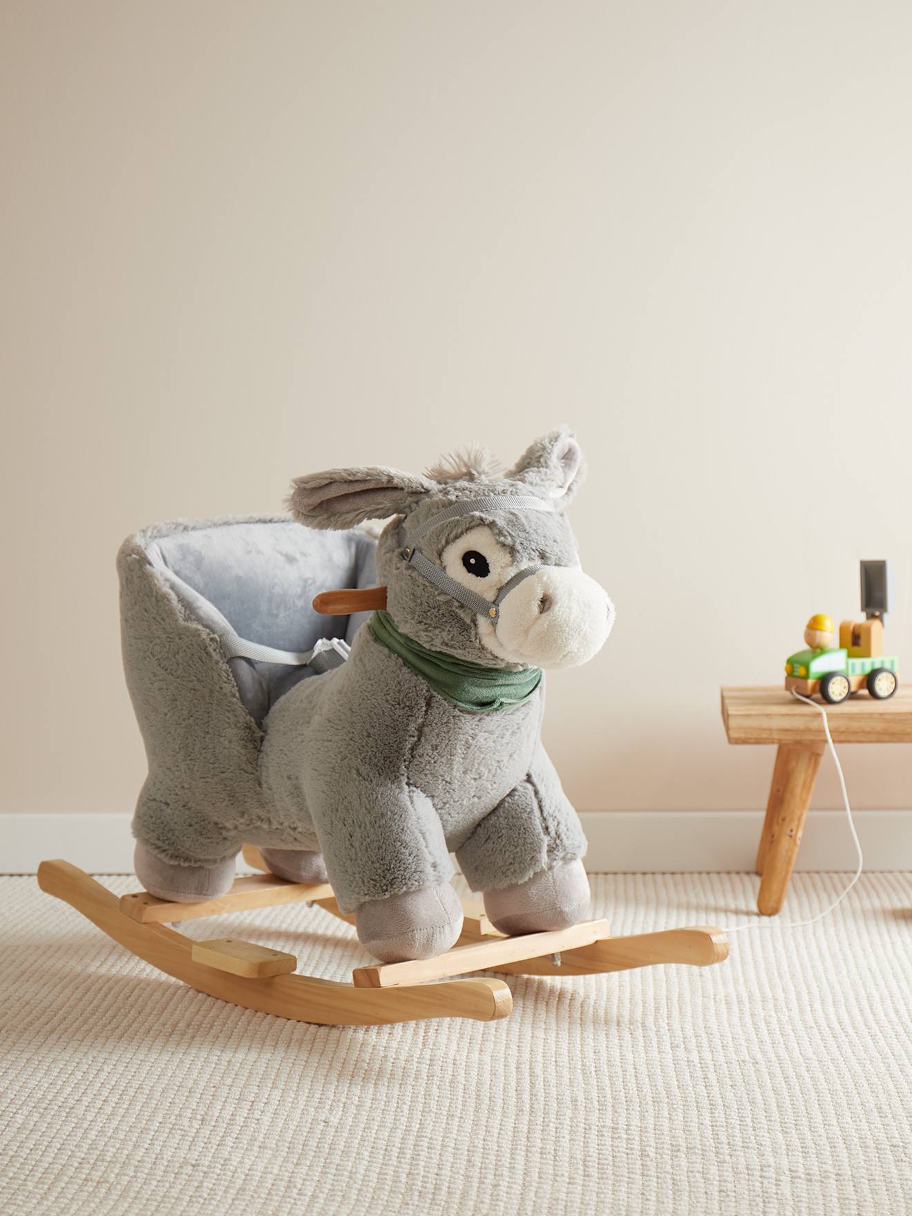 Bascule pour bébé - âne á bascule ?âne