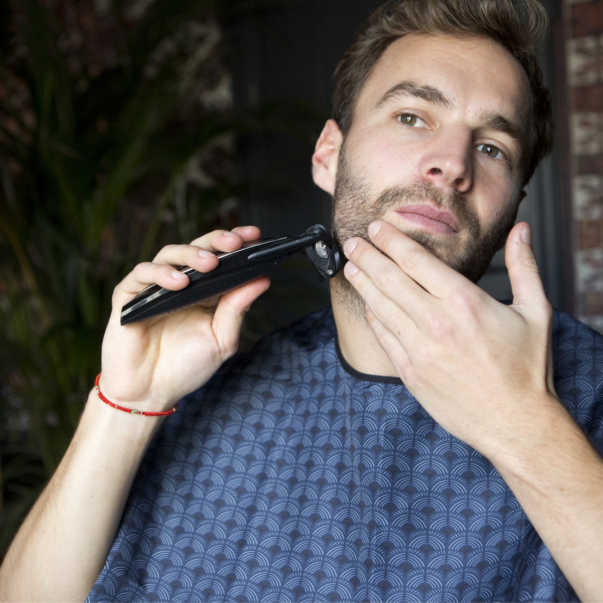 Bavoir à Barbe Okuri