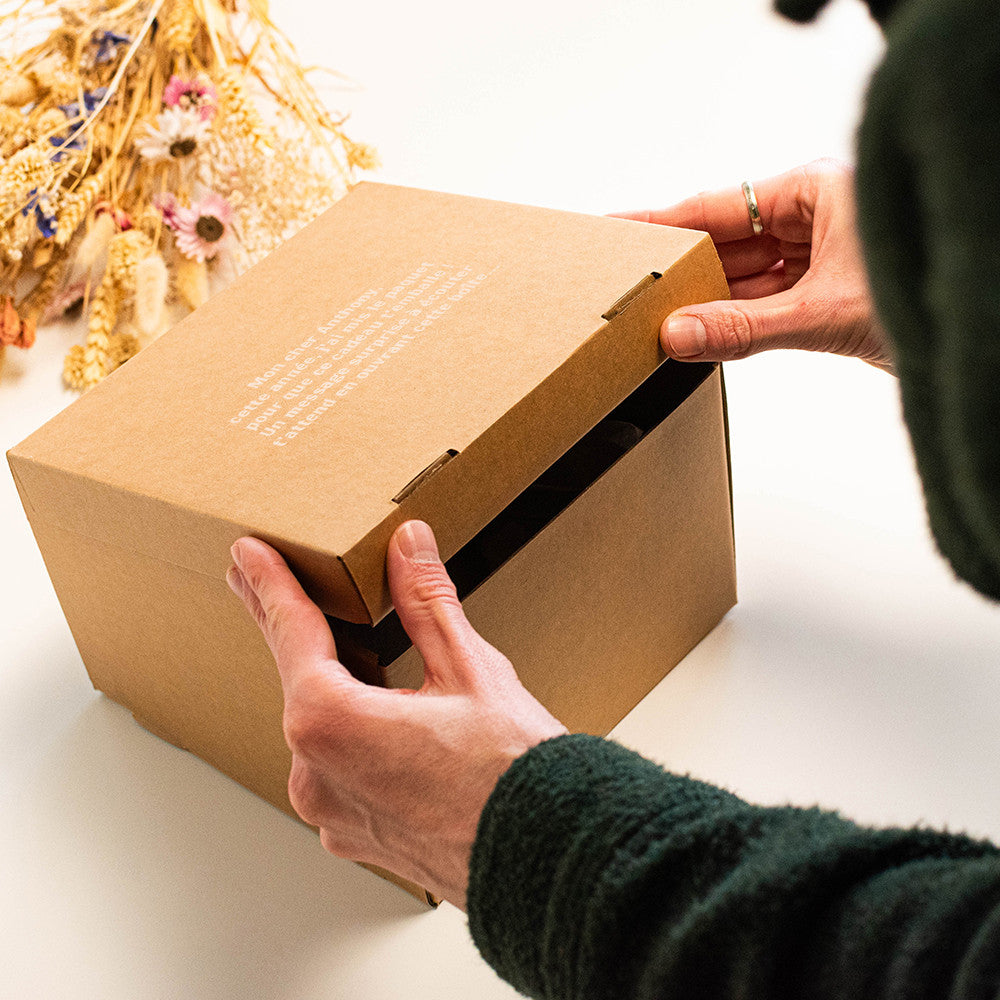 Boîte Cadeau avec Message Vocal à Personnaliser - Papier Cadeau