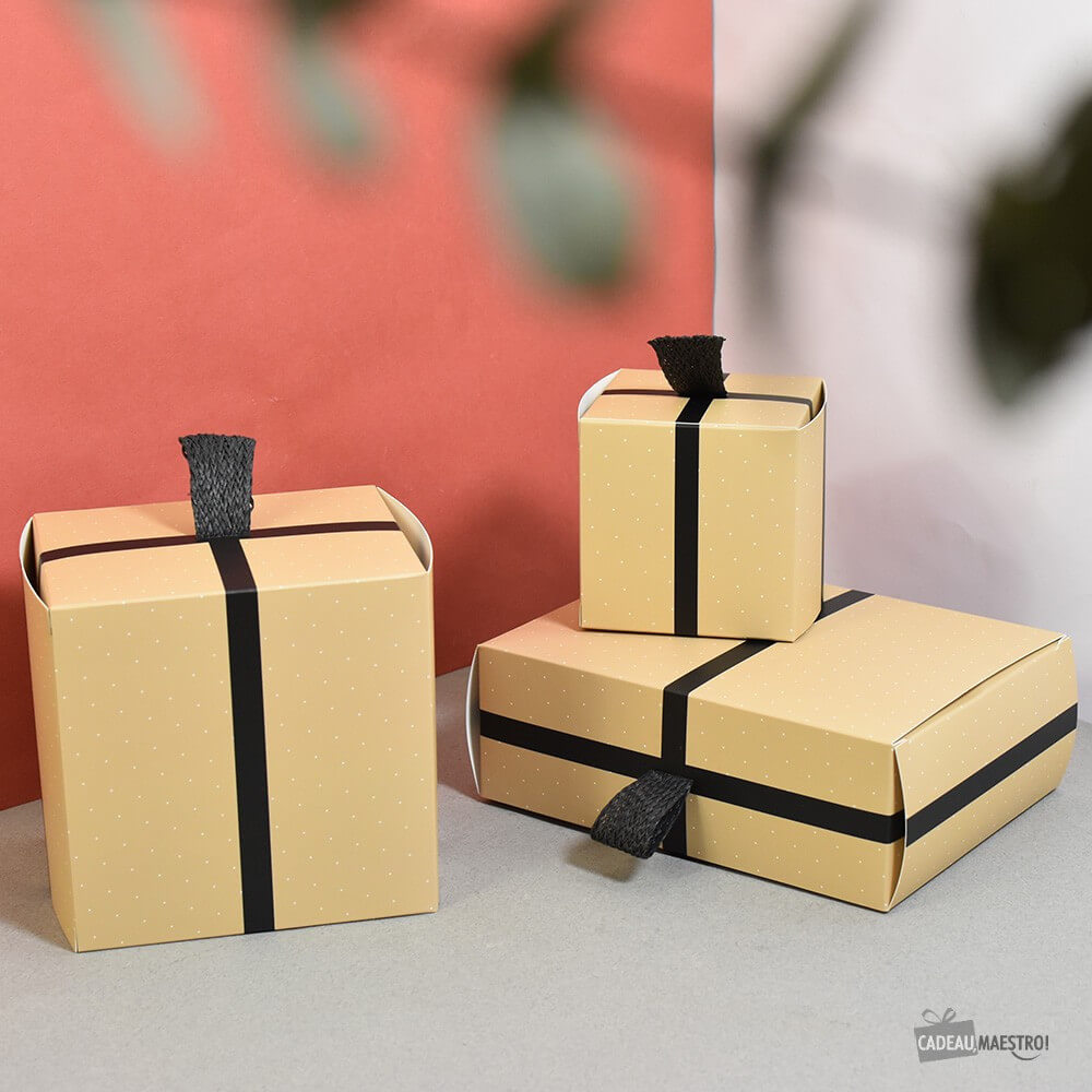 Boîte Cadeau Ruban Taille M - Papier Cadeau CadoMaestro