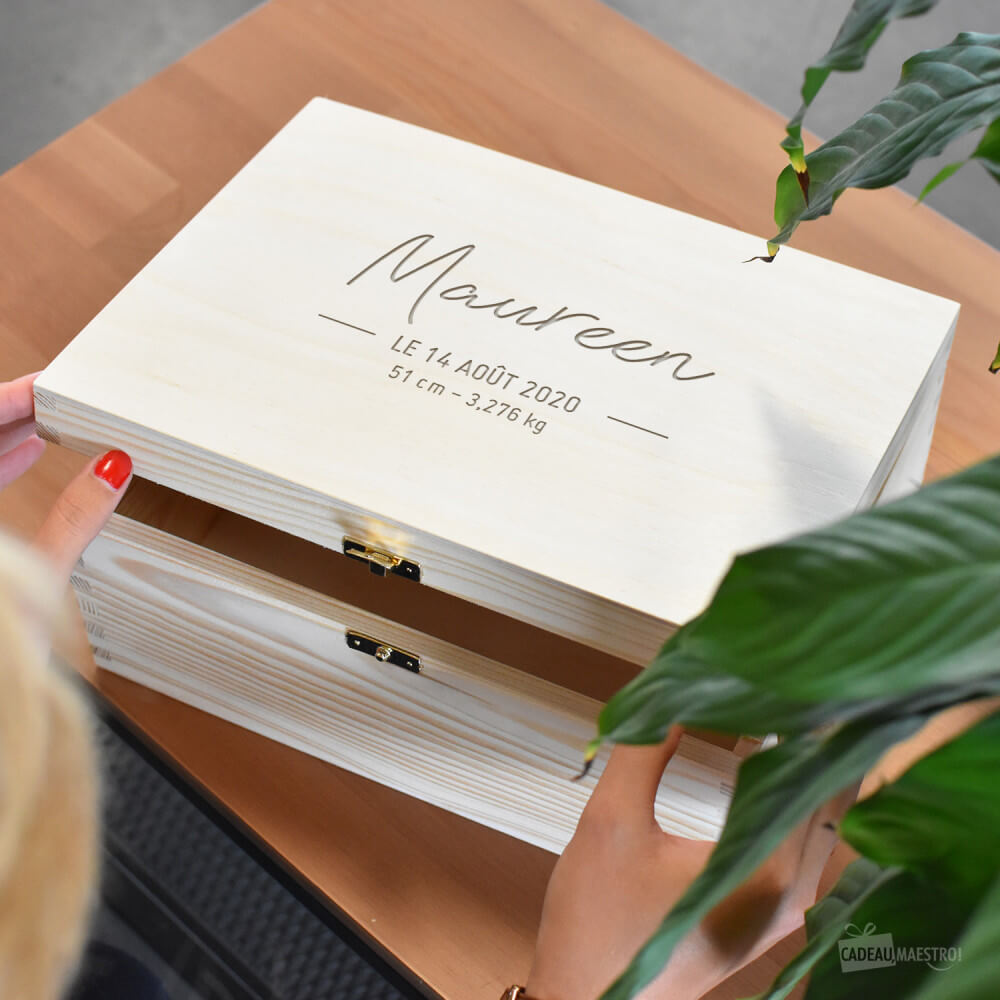 Boîte Souvenirs de Naissance pour Fille à Personnaliser - Boîte en Bois Personnalisée