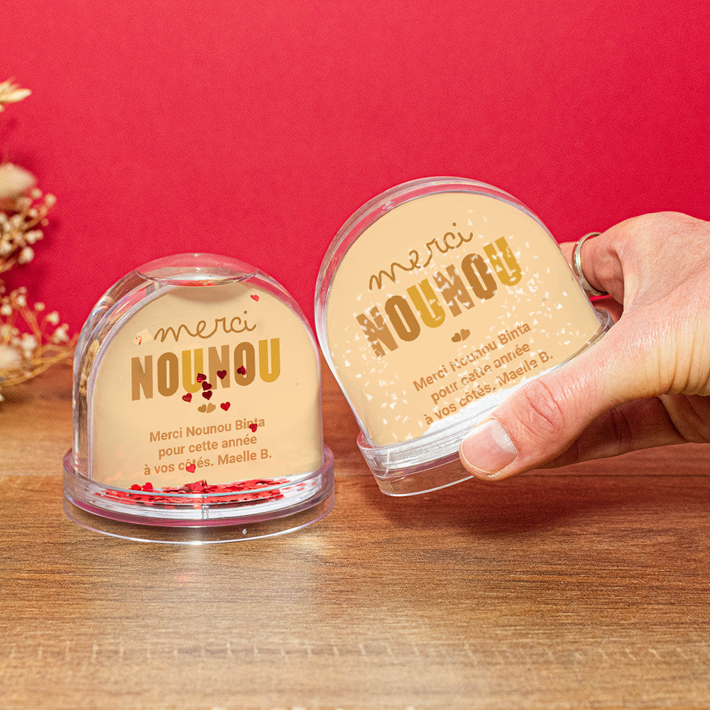 Boule à Neige Nounou à Personnaliser Coeurs - Boule à Neige Personnalisée