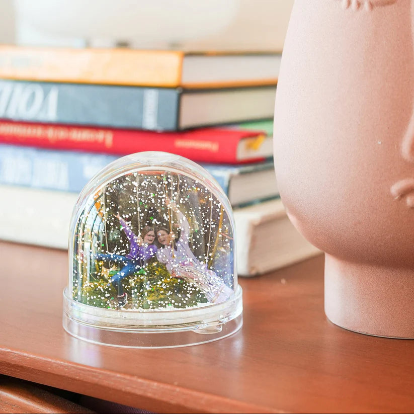 Boule à neige personnalisée – Le cadeau qui fait fondre tous les cœurs ❄️💖