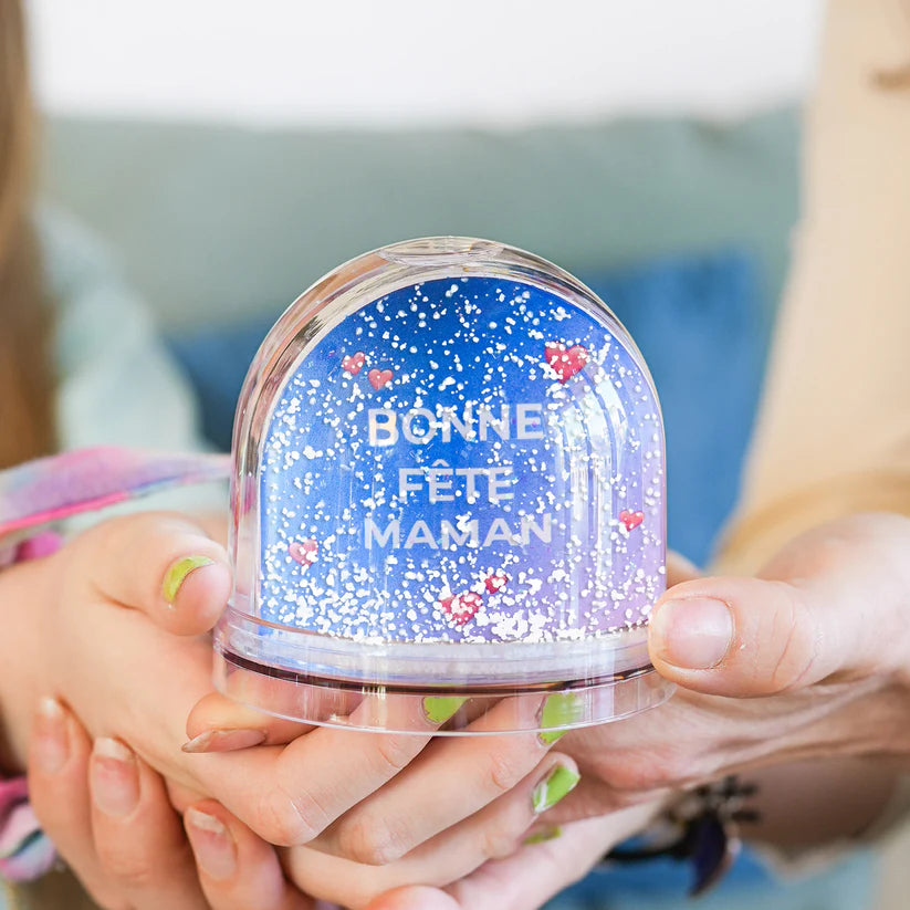 Boule à neige personnalisée – Le cadeau qui fait fondre tous les cœurs ❄️💖