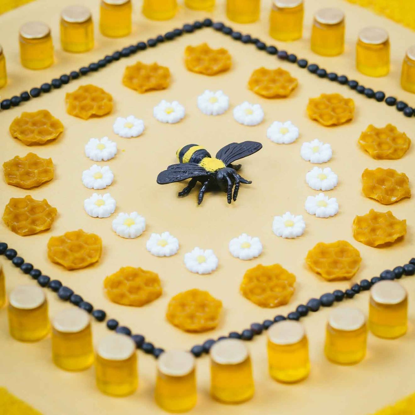 Bouteille sensorielle sound jaune, abeilles
