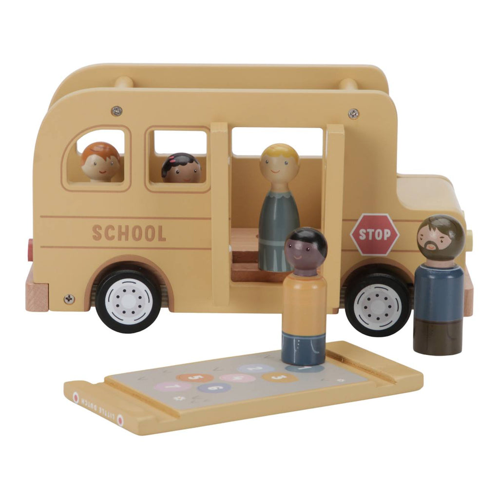 Bus scolaire avec figurines jaune, bleu, rose