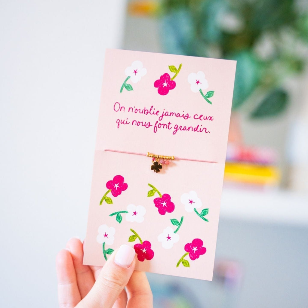 Bracelet trèfle doré avec carte message pour dire merci