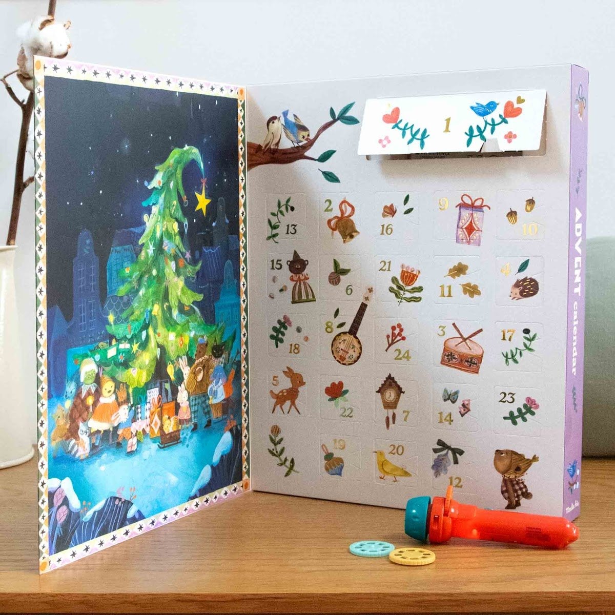 Calendrier de l’Avent Moulin Roty 2026 – Lampe à histoires Les Minouchkas – photo 2