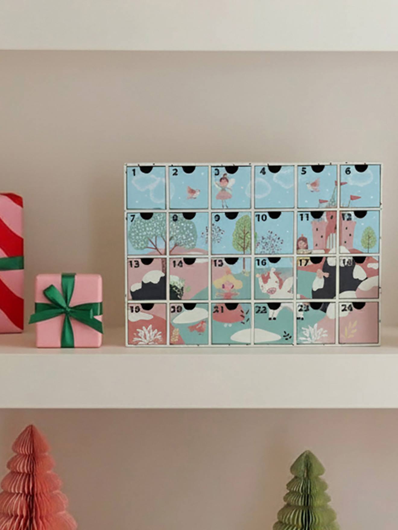Calendrier de l'avent avec jouets en bois FSC princesse