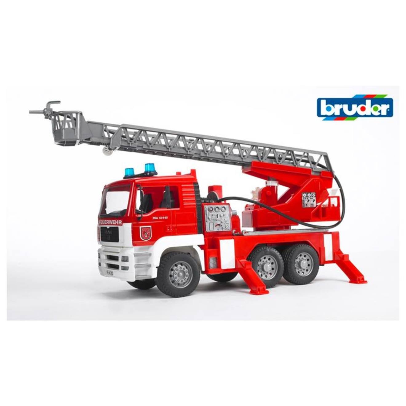 Camion de pompiers man avec pompe à eau multicolore
