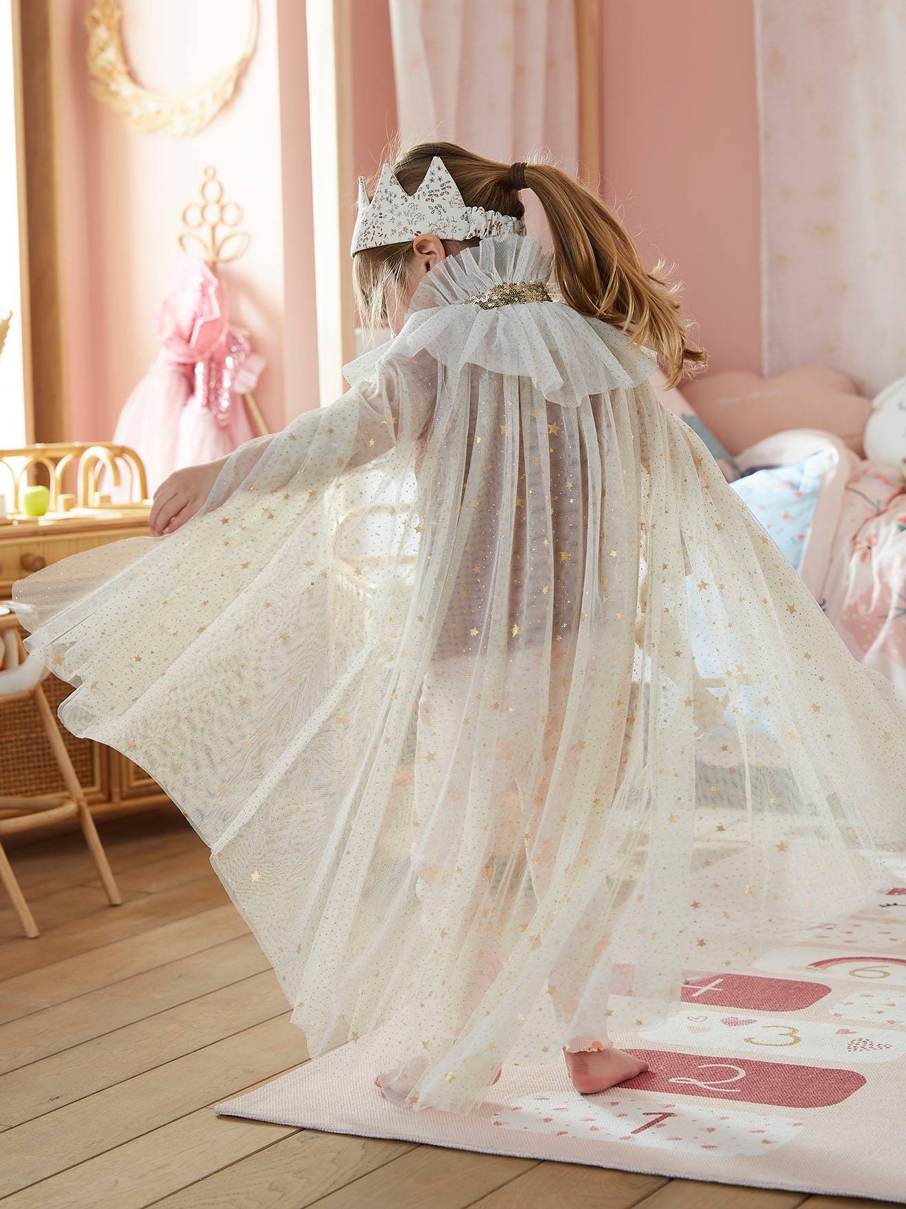 Cape à étoiles et paillettes + baguette blanc